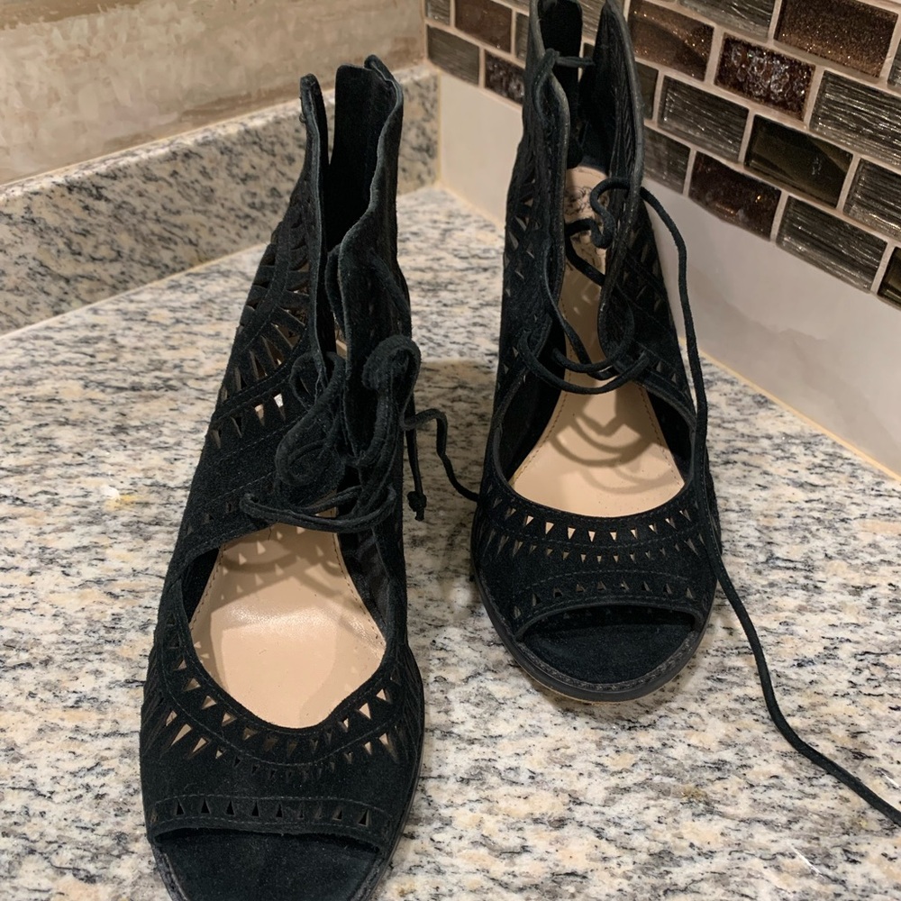 Women shoes